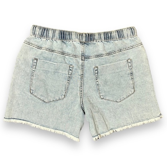 No Boundaries Tie Front Shorts Light Acid Wash Size Medium - Picture 2 of 7